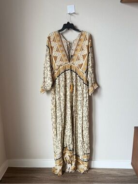 Bohemian V-Neck Maxi Dress in Mustard and Cream
